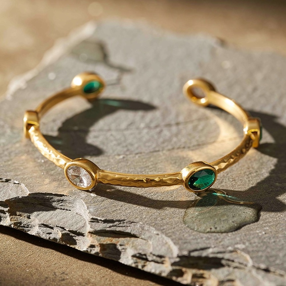 Elegant 18k gold plated Bracelet with Gemstones